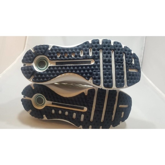 Women's Size 9 Under Armour ROCK HOVR Speedform 2.0 W/o Box White - Picture 5 of 12